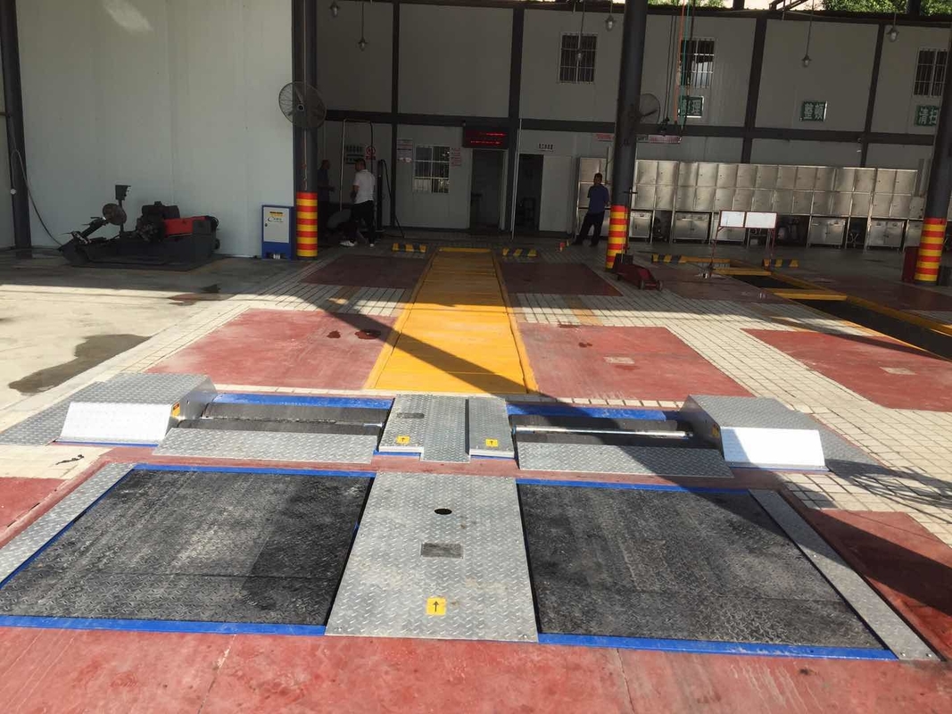 Deux testeurs CT-EWR Installation d'inspection des véhicules automobiles de niveau 2 Ligne d'essai de maintenance et de sécurité