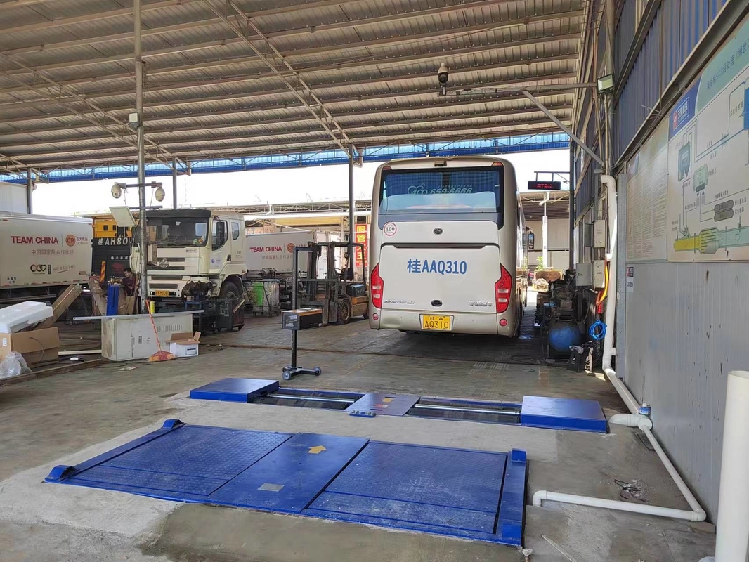 Cartesykj 15T Route secondaire d'entretien et d'essai du véhicule Testeur de frein à rouleaux avec testeur de glissement latéral de la charge de l'essieu