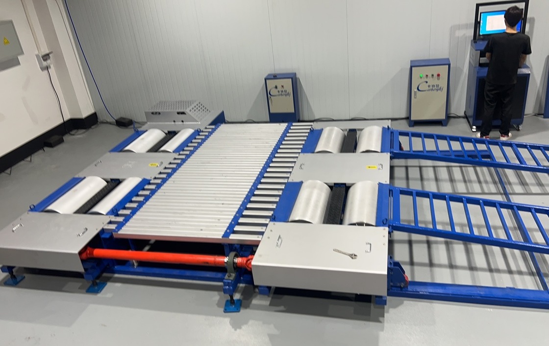 CTDCG-3-4WD  Banc d'essai de véhicule 4x4, dynamomètre de châssis, machine à chevaux, un courant de Foucault 1000 ch, un rouleau libre