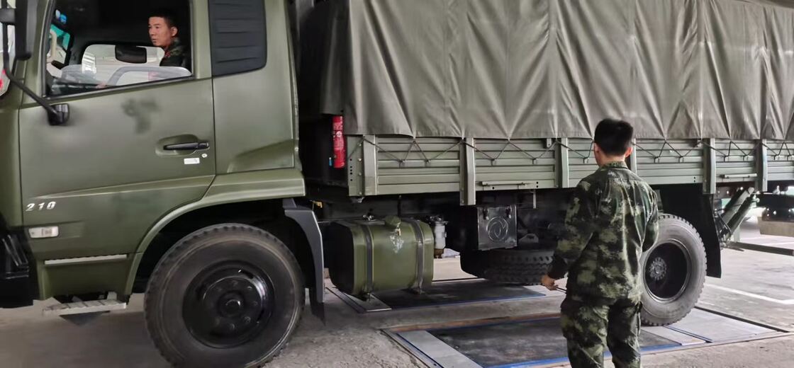 Cartesykj Testeur de frein plat de luxe 3T 10T 15T Équipement d'inspection de véhicule Voie d'essai de véhicule 2CTHPB-13 avec testeur de frein de charge d'essieu de suspension à glissement latéral