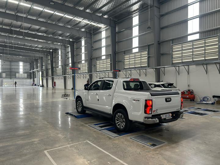 Cartesy marque CTGT-3-3C Roller Trinity ligne d'essai de véhicule testeur de frein à rouleaux avec charge par essieu testeur de glissement latéral à plaque unique pour véhicules légers