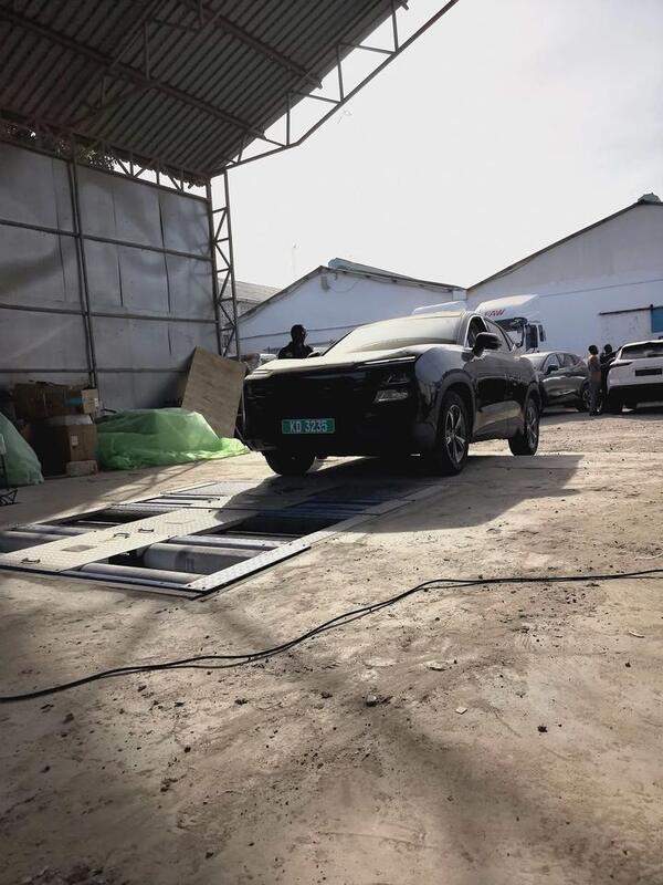 Testeur de frein à rouleaux 5 en 1 de marque Cartesy Kenya avec 4000 kg Testeur de suspension du vitomètre à glissement latéral de charge d'essieu